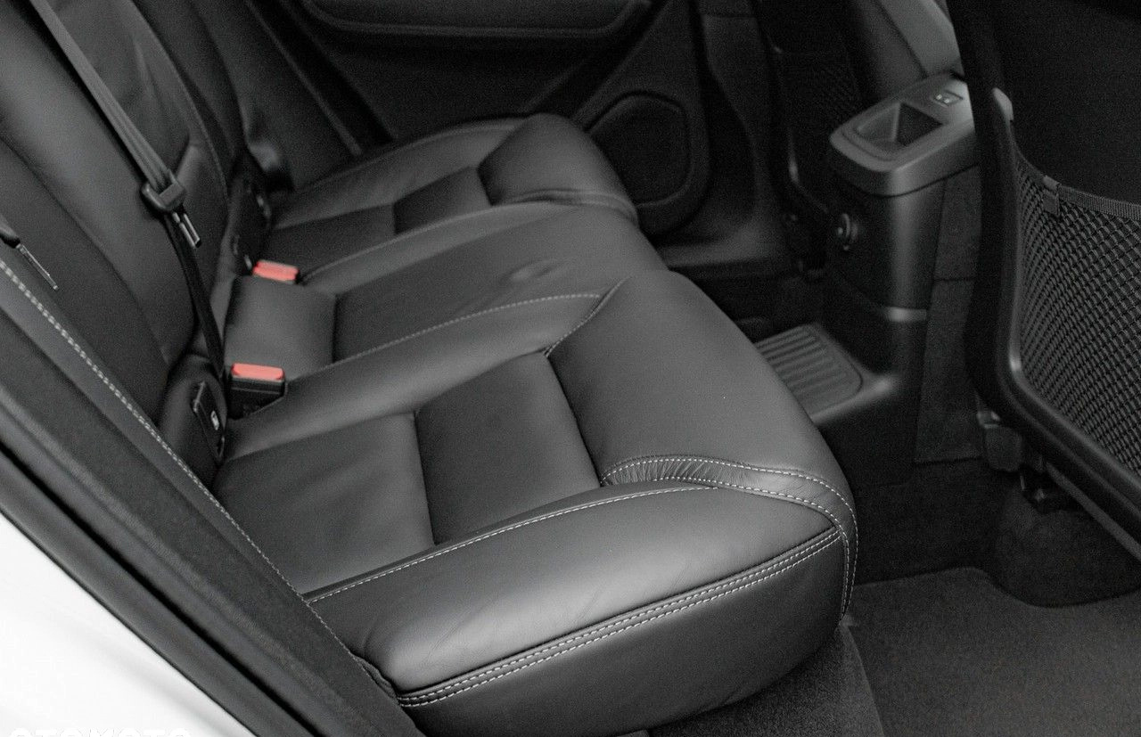 Volvo XC 60 cena 269850 przebieg: 14470, rok produkcji 2021 z Pelplin małe 781